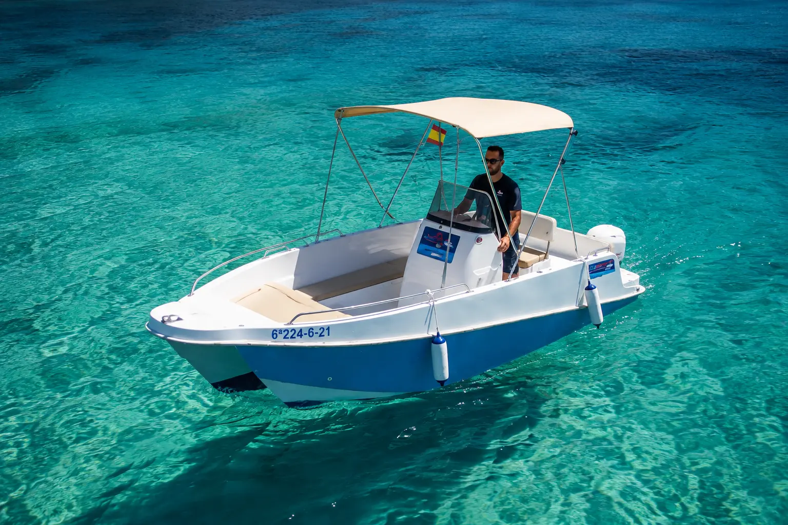 Catamarán 15cv